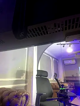 CharlesBrown  online show from 12/15/25, 11:36