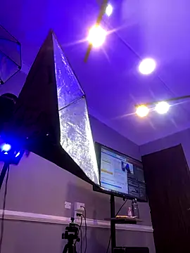 CharlesBrown  online show from 12/16/25, 11:37