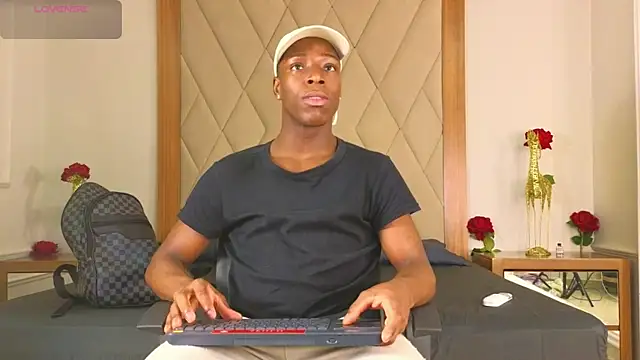 Snapshot of CharlesBrown_ chatting on 05/29/26, 07:23 CharlesBrown online show from 05/29/26, 07:23