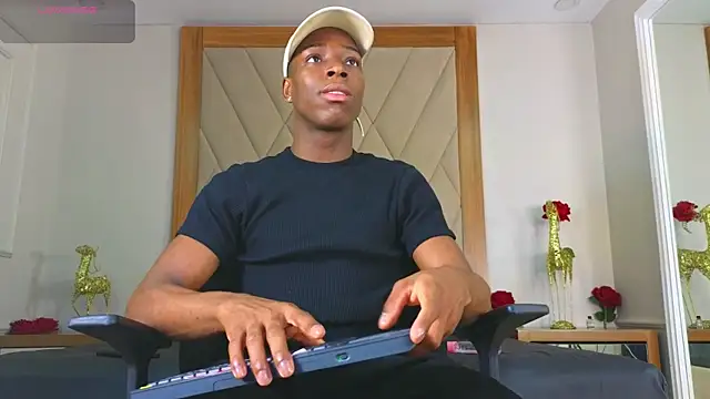 Snapshot of CharlesBrown_ chatting on 06/13/26, 02:37 CharlesBrown online show from 06/13/26, 02:37