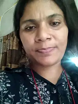 Snapshot of couple_71 chatting on 10/29/25, 07:21 couple 71 online show from 10/29/25, 07:21