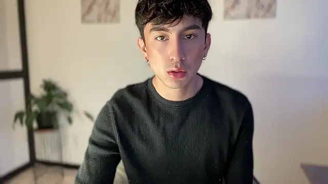 sweettaaron01 online show from 04/26/26, 11:13