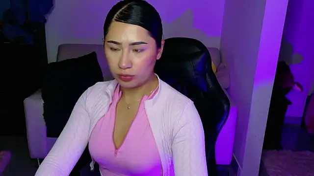 evelyn ch  online show from 03/24/26, 07:30