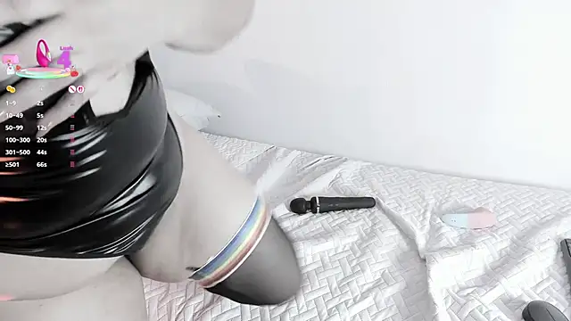 Snapshot of hinazuru chatting on 11/12/25, 07:13 hinazuru online show from 11/12/25, 07:13