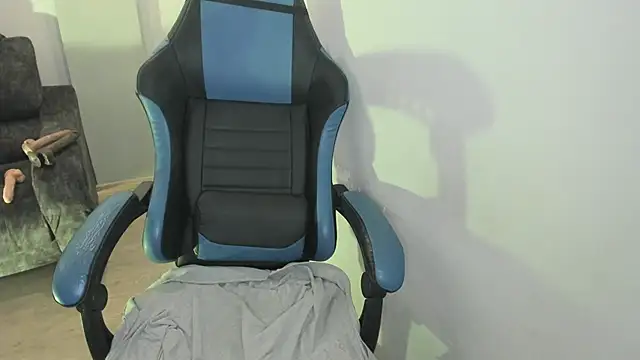 Snapshot of Scarbadgirl_ chatting on 11/09/25, 03:38 Scarbadgirl online show from 11/09/25, 03:38