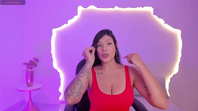 SarahYates online show from 06/08/26, 12:03