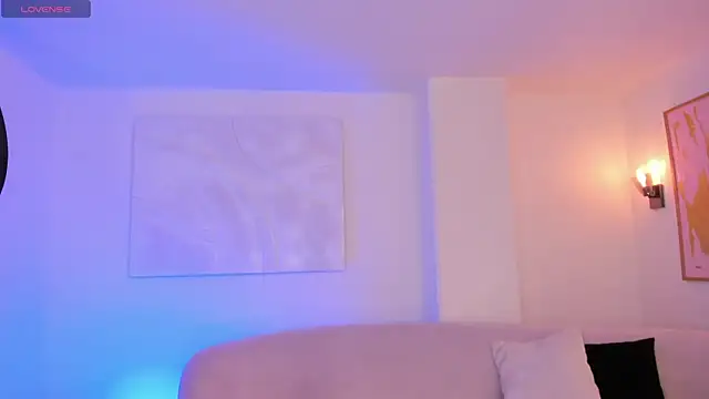 IsabellaMoreau online show from 11/26/25, 07:37