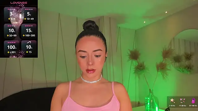 IsabellaMoreau online show from 03/08/26, 06:12