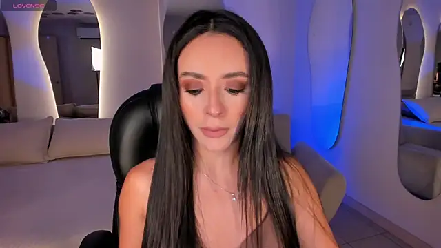 IsabellaMoreau online show from 08/01/26, 08:08
