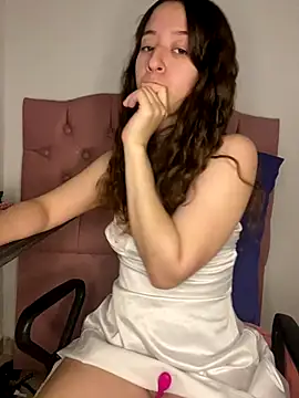 Snapshot of -rosi chatting on 09/12/25, 02:33 -rosi online show from 09/12/25, 02:33