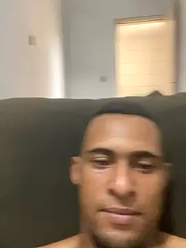 Snapshot of freedmar chatting on 11/17/25, 04:24 freedmar online show from 11/17/25, 04:24