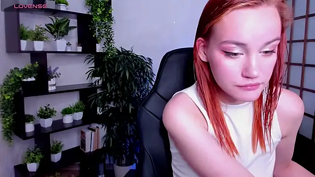 Snapshot of Ida_FaneStain chatting on 09/13/25, 04:34 Ida FaneStain online show from 09/13/25, 04:34