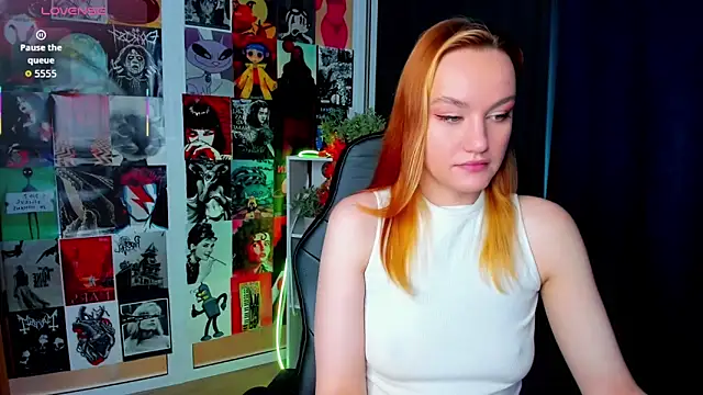 Snapshot of Ida_FaneStain chatting on 11/14/25, 03:16 Ida FaneStain online show from 11/14/25, 03:16