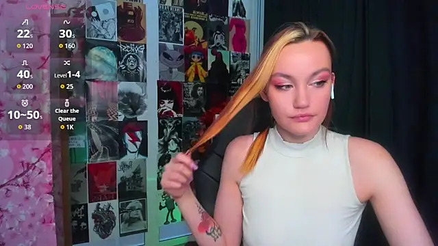 Snapshot of Ida_FaneStain chatting on 12/22/25, 09:06 Ida FaneStain online show from 12/22/25, 09:06