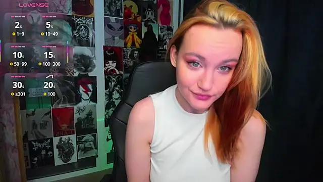 Snapshot of Ida_FaneStain chatting on 12/23/25, 03:15 Ida FaneStain online show from 12/23/25, 03:15