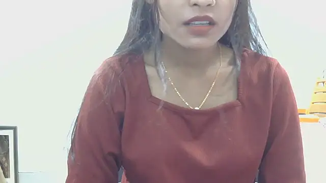 Snapshot of Aarti_misty71 chatting on 06/26/26, 05:34 Aarti misty71 online show from 06/26/26, 05:34