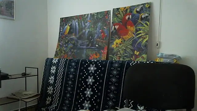 Snapshot of sweetdolly20 chatting on 11/21/25, 01:10 sweetdolly20 online show from 11/21/25, 01:10