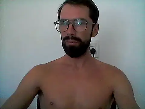 Snapshot of Bighead206 chatting on 03/25/26, 07:31 Bighead206 online show from 03/25/26, 07:31