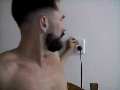 Snapshot of Bighead206 chatting on 03/30/26, 04:13 Bighead206 online show from 03/30/26, 04:13