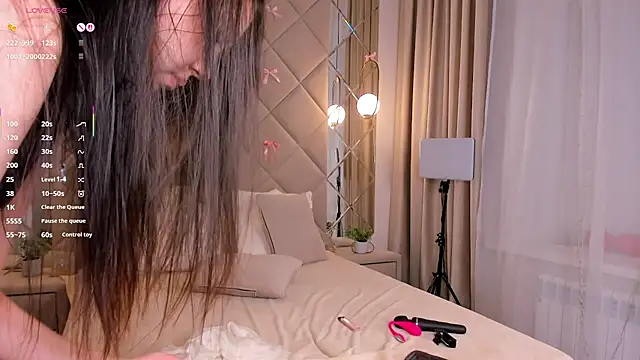 Nelly Kimm online show from 03/30/26, 01:06