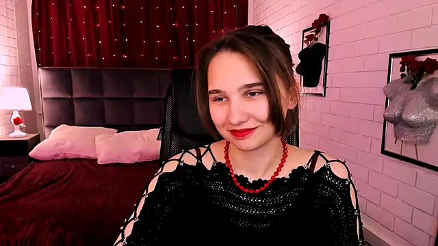 TessaMill online show from 11/10/25, 09:19