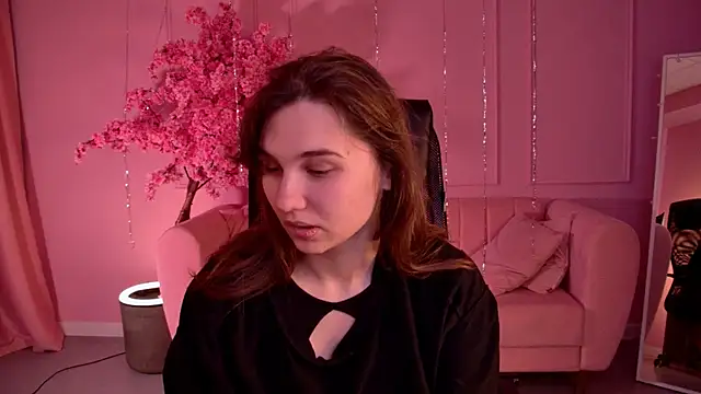 TessaMill online show from 03/23/26, 05:44