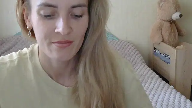 Snapshot of JayeTyler chatting on 07/14/26, 06:29 JayeTyler online show from 07/14/26, 06:29