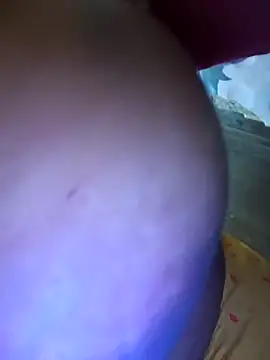 Dassing strip couple online show from 02/23/26, 08:50