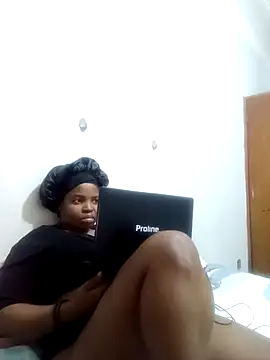 ShySexyBaddiexx online show from 10/23/25, 07:23