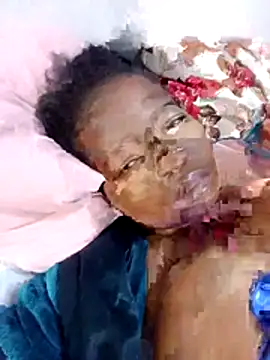 ShySexyBaddiexx online show from 10/29/25, 11:45