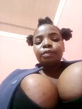 ShySexyBaddiexx online show from 02/18/26, 11:33