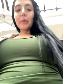 oh nina online show from 09/17/25, 08:21