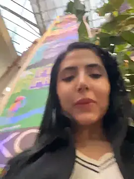 oh nina online show from 10/04/25, 10:41