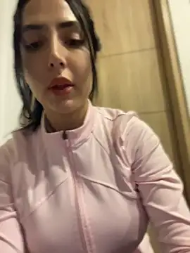 Snapshot of oh_nina chatting on 07/15/26, 11:32 oh nina online show from 07/15/26, 11:32