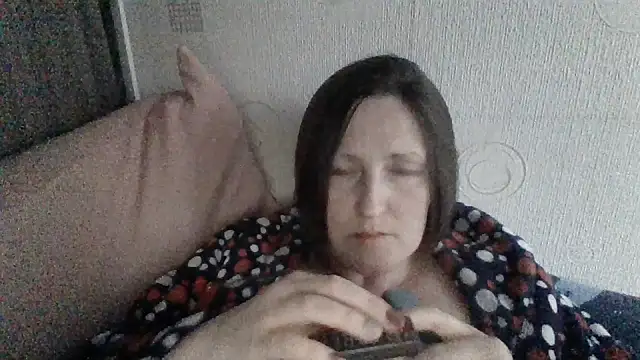 Snapshot of AllaSowinskaya chatting on 06/02/26, 04:09 AllaSowinskaya online show from 06/02/26, 04:09