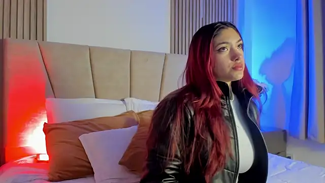 Victoria Beaumont online show from 11/18/25, 11:36