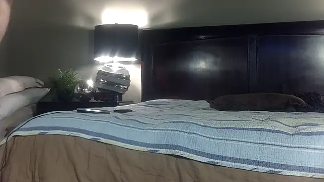 Hornylouisewil online show from 11/16/25, 01:11