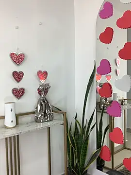 Snapshot of dollforsex_ chatting on 02/14/26, 06:15 dollforsex online show from 02/14/26, 06:15