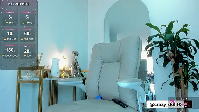 Snapshot of dollforsex_ chatting on 02/22/26, 05:44 dollforsex online show from 02/22/26, 05:44