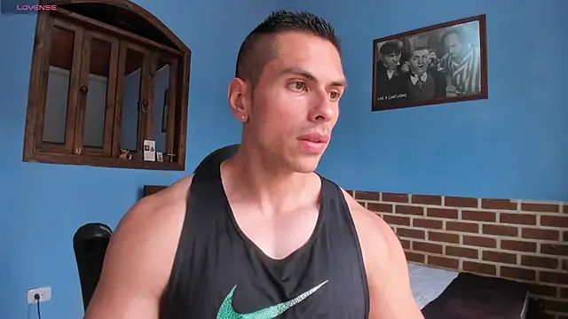 Snapshot of justinkarter chatting on 12/22/25, 04:37 justinkarter online show from 12/22/25, 04:37