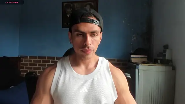Snapshot of justinkarter chatting on 04/17/26, 05:38 justinkarter online show from 04/17/26, 05:38
