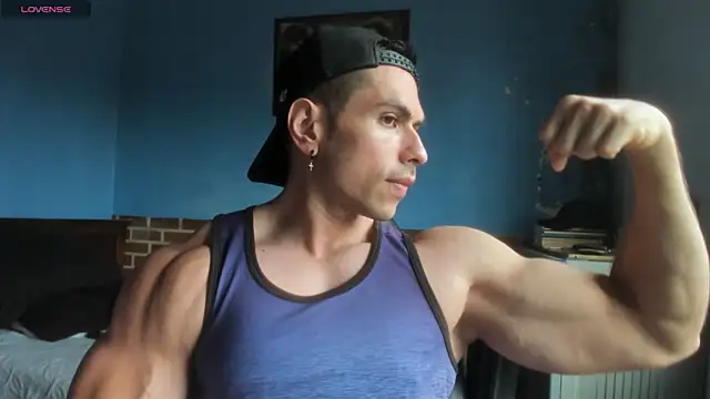 Snapshot of justinkarter chatting on 05/16/26, 02:49 justinkarter online show from 05/16/26, 02:49