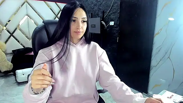 Snapshot of Issabela_Mackey_ chatting on 11/27/25, 04:36 Issabela Mackey online show from 11/27/25, 04:36