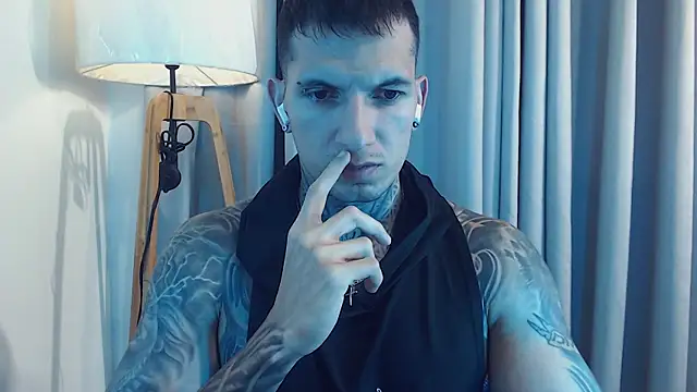 Snapshot of Shane_Clay chatting on 09/17/25, 08:43 Shane Clay online show from 09/17/25, 08:43