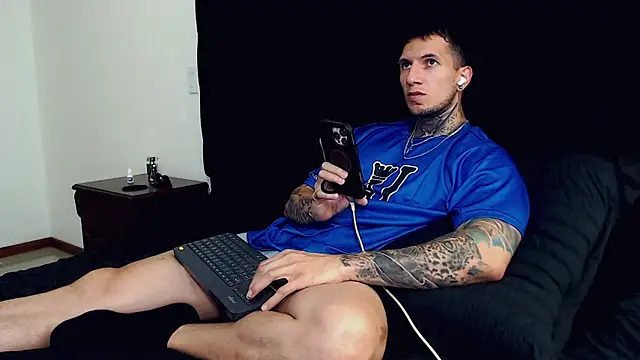 Snapshot of Shane_Clay chatting on 10/02/25, 08:49 Shane Clay online show from 10/02/25, 08:49