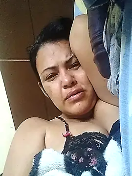 Snapshot of Oceanosexxx chatting on 10/11/25, 01:42 Oceanosexxx online show from 10/11/25, 01:42