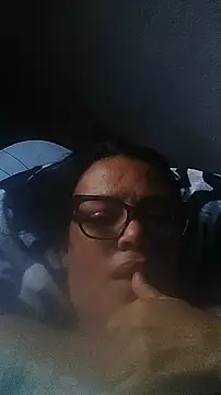 Snapshot of Oceanosexxx chatting on 12/20/25, 12:01 Oceanosexxx online show from 12/20/25, 12:01