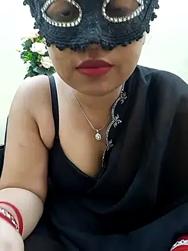 Iampriyaaa15 online show from 09/25/25, 06:50