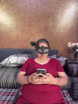 Iampriyaaa15 online show from 07/13/26, 07:55