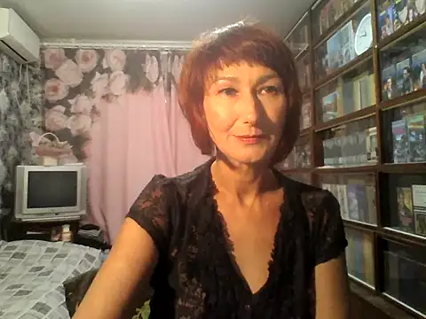 Snapshot of Pline1 chatting on 09/20/25, 07:48 Pline1 online show from 09/20/25, 07:48